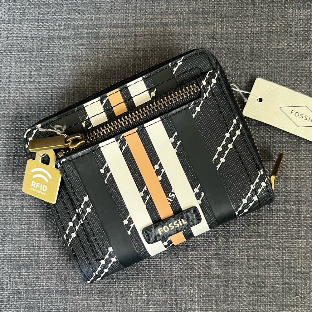 NWT FOSSIL LOGAN RFID BIFOLD WALLET CARDHOLDER